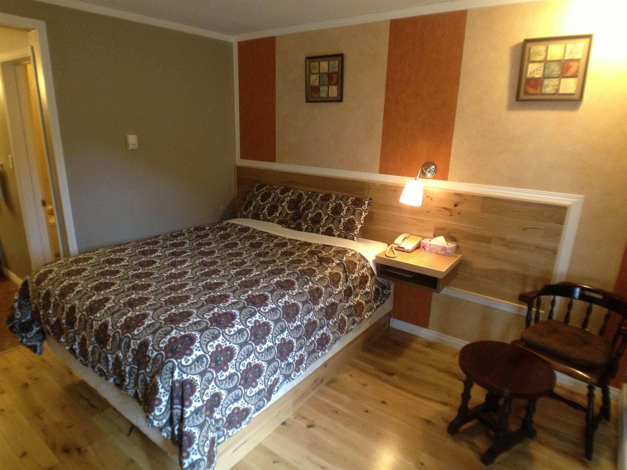 St. Paul Galaxy Motel المظهر الخارجي الصورة